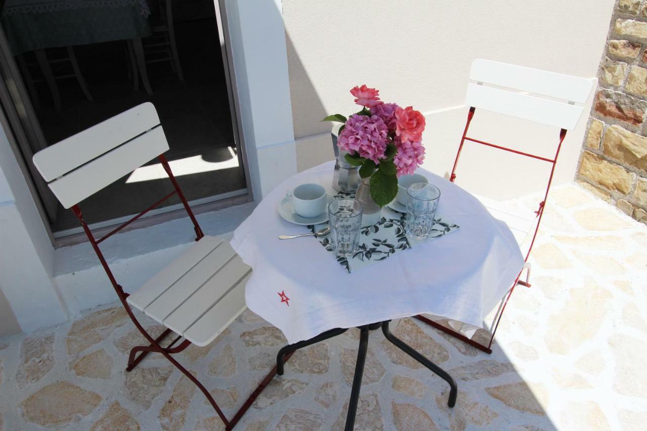 Vila Flora Secovlje Luaran gambar