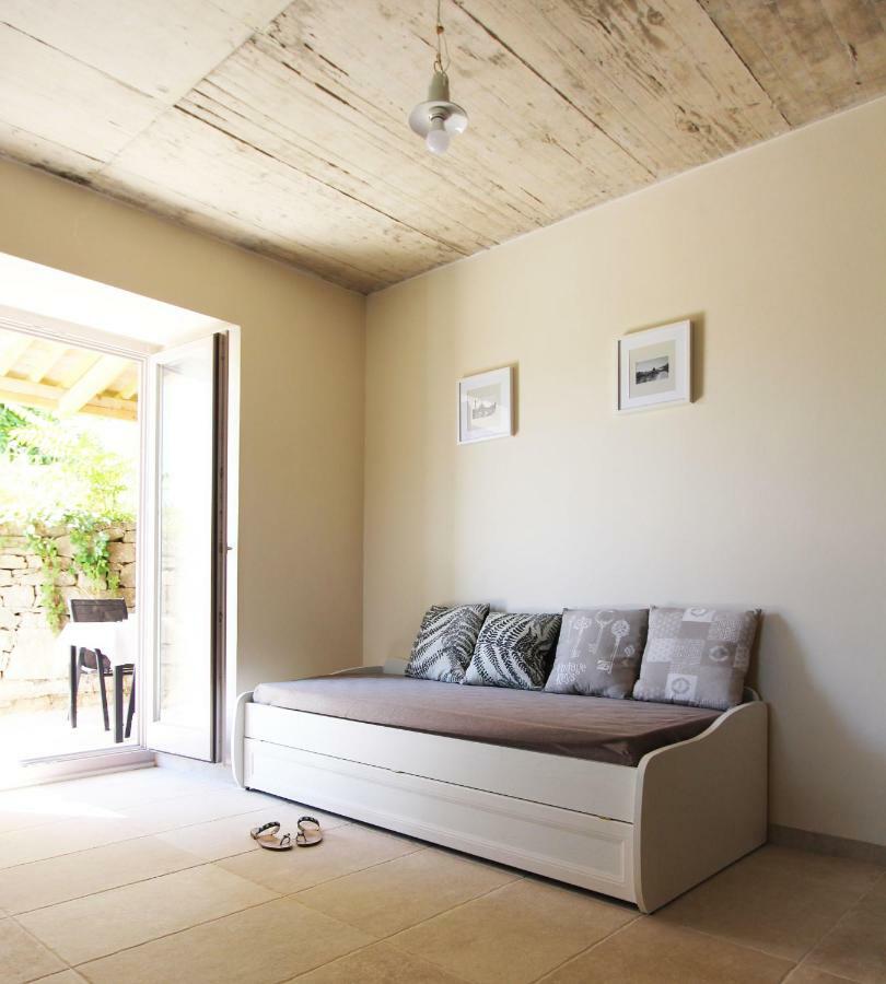 Vila Flora Secovlje Luaran gambar