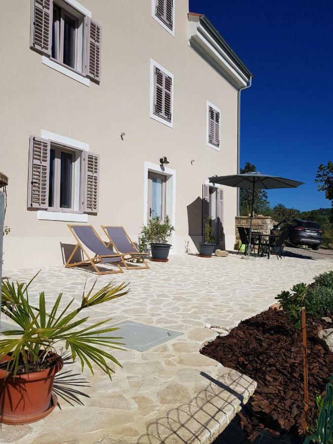Vila Flora Secovlje Luaran gambar