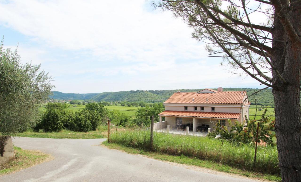 Vila Flora Secovlje Luaran gambar